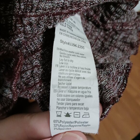 Revamped Burgundy/Maroon Long Sleeve Top with Ruched Hem Women's Size XS - Picture 4 of 4